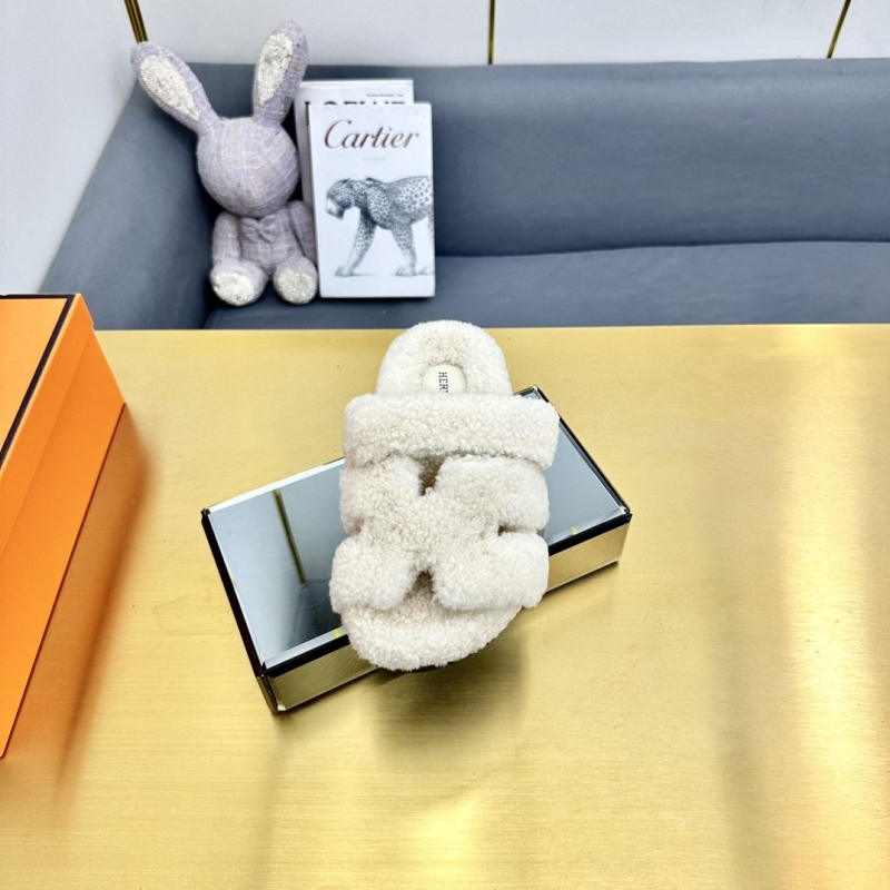 H**mes slippers